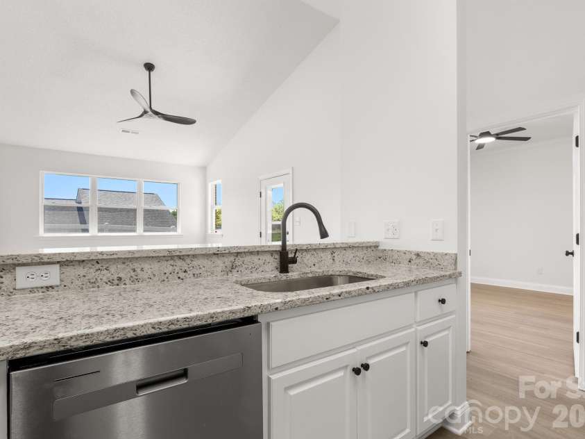 3929 Jasmine Lane, Denver, NC 28037.  MLS# CAR4369041, YatesRealty ID 26778. 