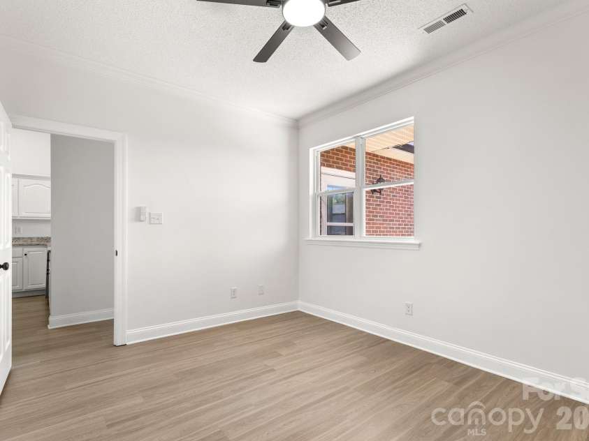 3929 Jasmine Lane, Denver, NC 28037.  MLS# CAR4369041, YatesRealty ID 26778. 