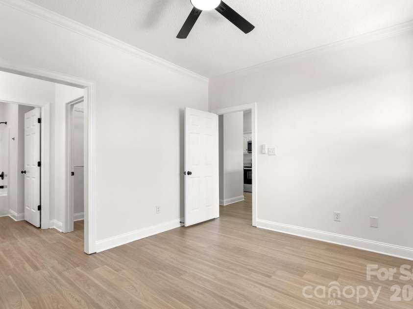 3929 Jasmine Lane, Denver, NC 28037.  MLS# CAR4369041, YatesRealty ID 26778. 