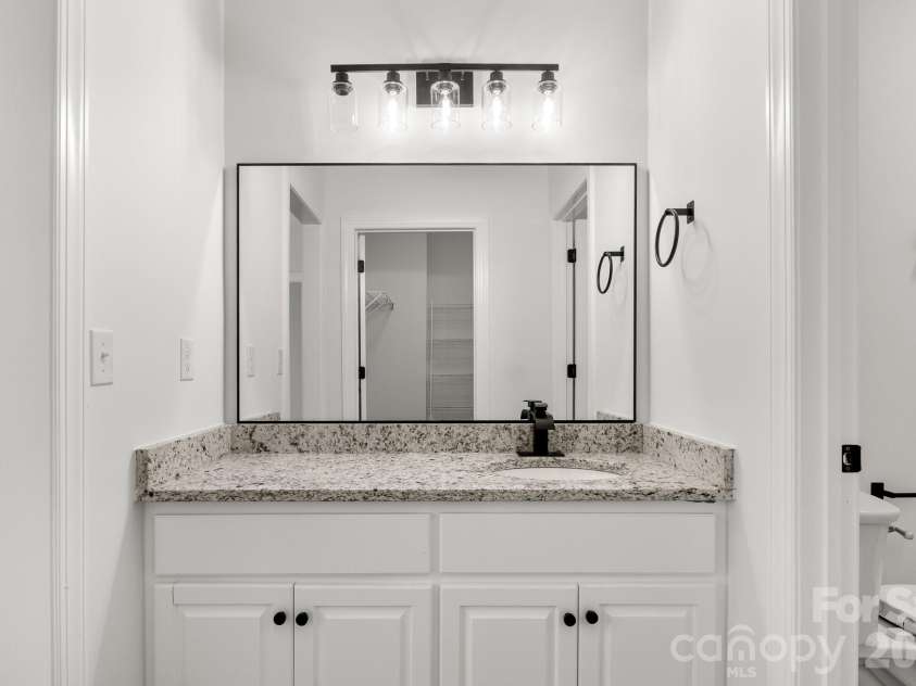 3929 Jasmine Lane, Denver, NC 28037.  MLS# CAR4369041, YatesRealty ID 26778. 