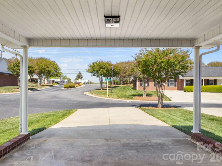 3929 Jasmine Lane, Denver, NC 28037.  MLS# CAR4369041, YatesRealty ID 26778. 