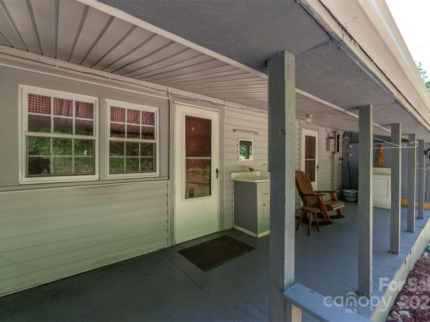 41 Crosscut Drive, Marion, NC 28752.  MLS# CAR4273691, YatesRealty ID 26779. 