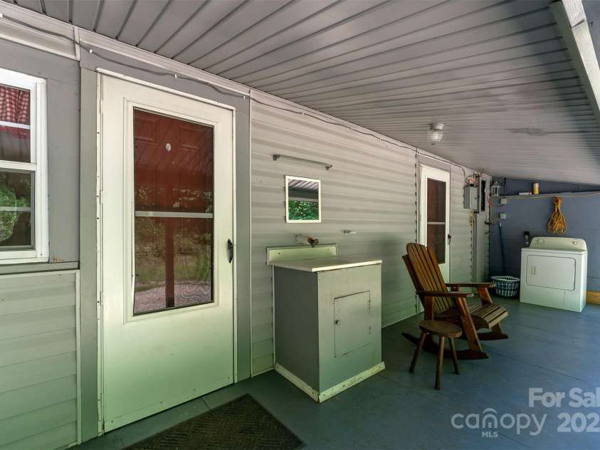 41 Crosscut Drive, Marion, NC 28752.  MLS# CAR4273691, YatesRealty ID 26779. 