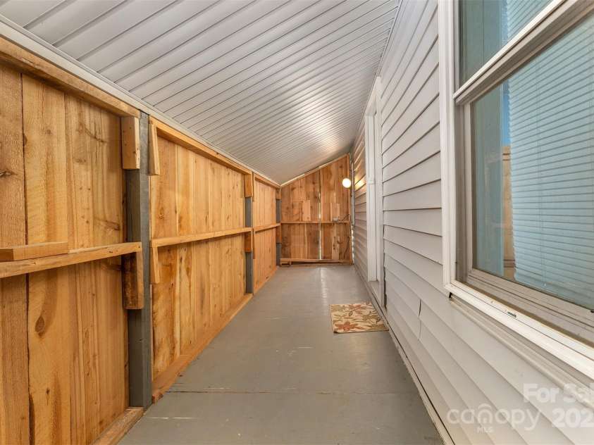 41 Crosscut Drive, Marion, NC 28752.  MLS# CAR4273691, YatesRealty ID 26779. 