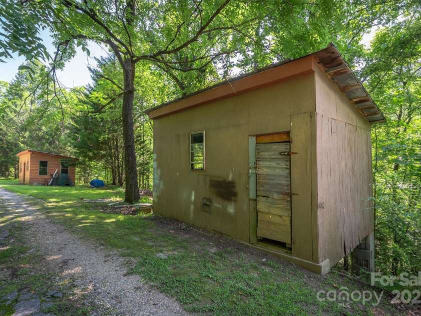 41 Crosscut Drive, Marion, NC 28752.  MLS# CAR4273691, YatesRealty ID 26779. 