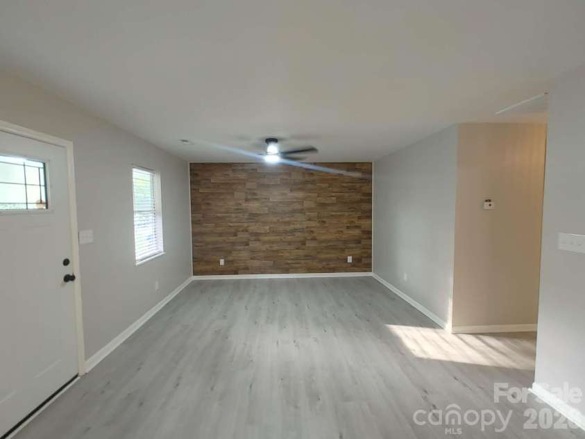702 Harmon Road, Kings Mountain, NC 28086.  MLS# CAR4387451, YatesRealty ID 26779. 