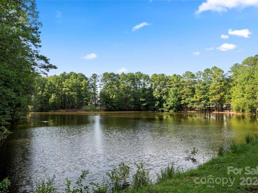 1447 London Drive, Rock Hill, SC 29732.  MLS# CAR4180114, YatesRealty ID 2678. Neighborhood Pond