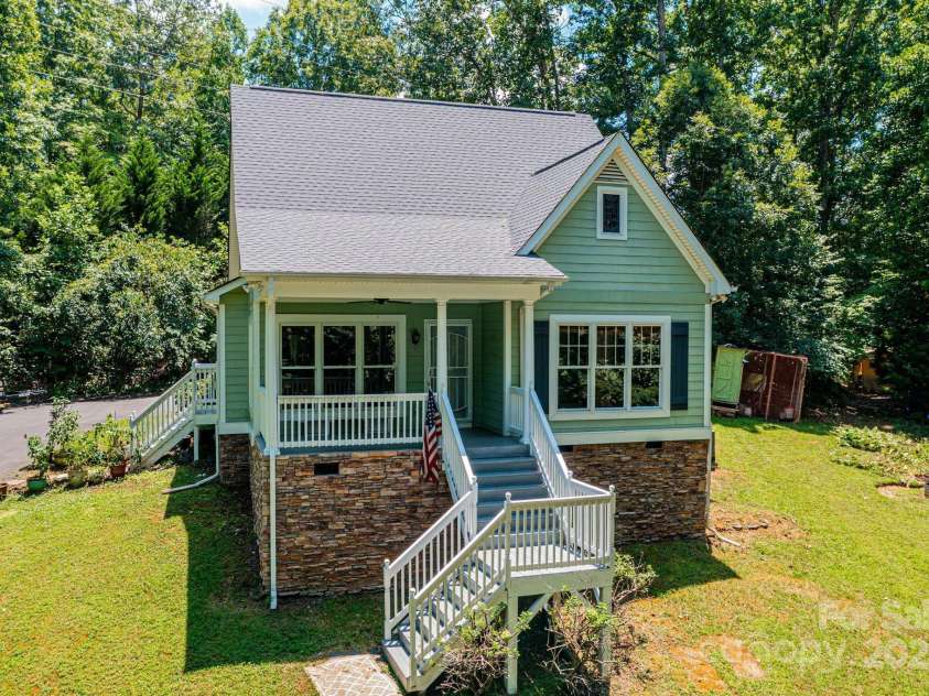 3406 Zion Church Road, Hickory, NC 28602.  MLS# CAR4281175, YatesRealty ID 26780. 