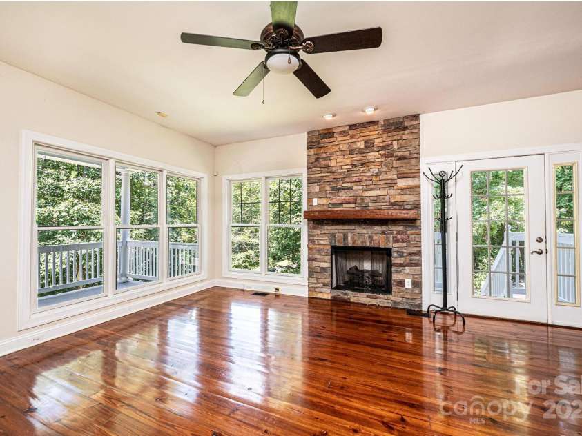 3406 Zion Church Road, Hickory, NC 28602.  MLS# CAR4281175, YatesRealty ID 26780. 