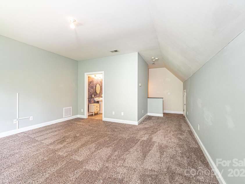 3406 Zion Church Road, Hickory, NC 28602.  MLS# CAR4281175, YatesRealty ID 26780. 