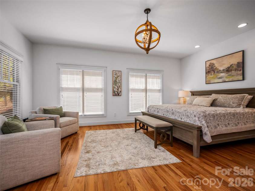 19 Lacoste Drive, Hendersonville, NC 28739.  MLS# CAR4386637, YatesRealty ID 26783. 