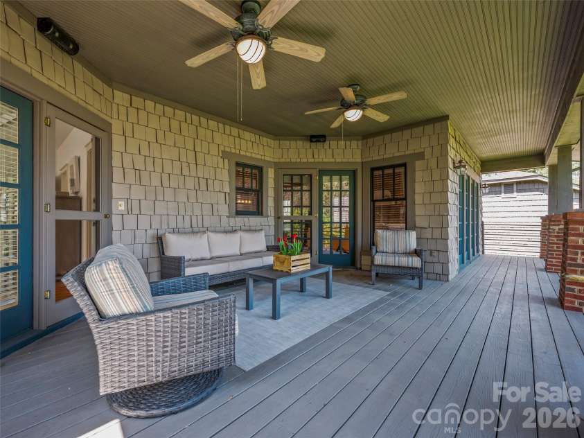 19 Lacoste Drive, Hendersonville, NC 28739.  MLS# CAR4386637, YatesRealty ID 26783. 