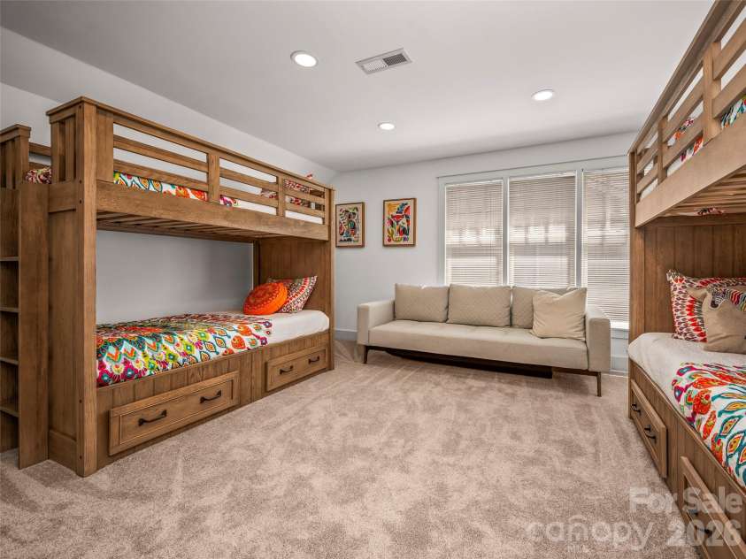 19 Lacoste Drive, Hendersonville, NC 28739.  MLS# CAR4386637, YatesRealty ID 26783. 