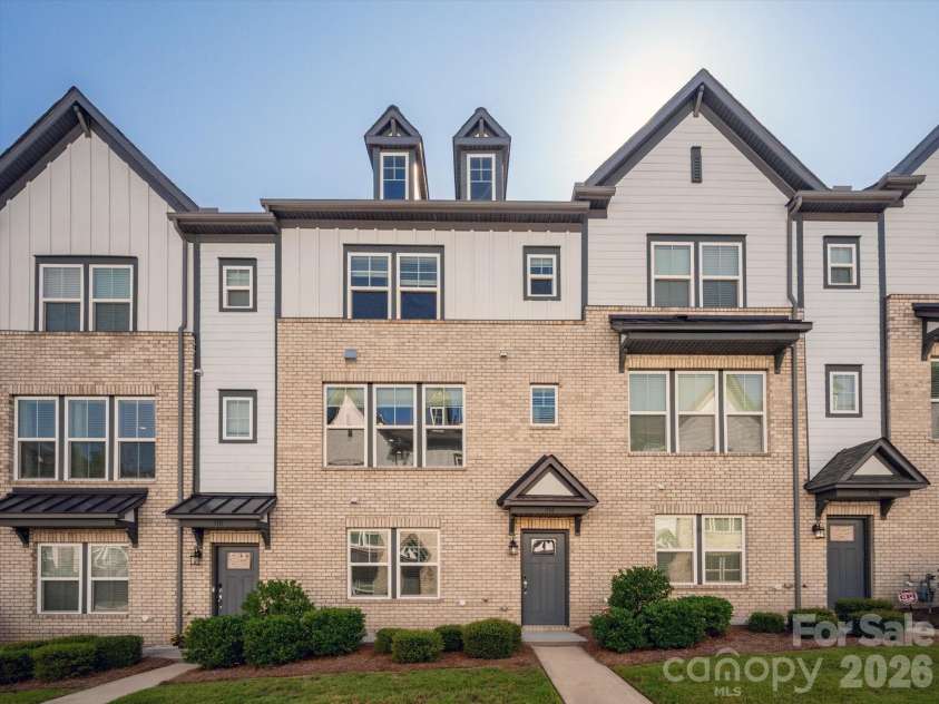 314 Hastings Run Drive, Charlotte, NC 28211.  MLS# CAR4395662, YatesRealty ID 26784. 