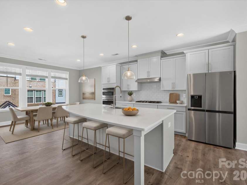314 Hastings Run Drive, Charlotte, NC 28211.  MLS# CAR4395662, YatesRealty ID 26784. 