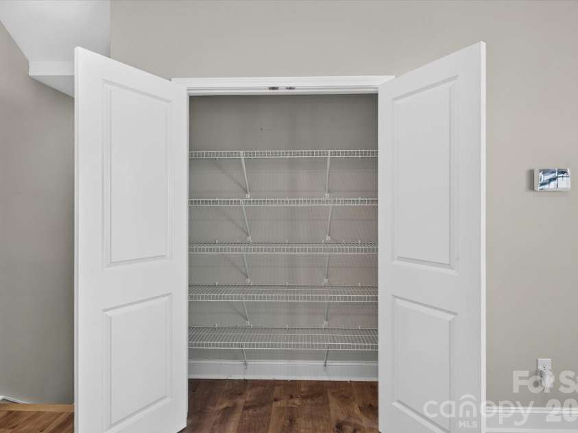 314 Hastings Run Drive, Charlotte, NC 28211.  MLS# CAR4395662, YatesRealty ID 26784. 