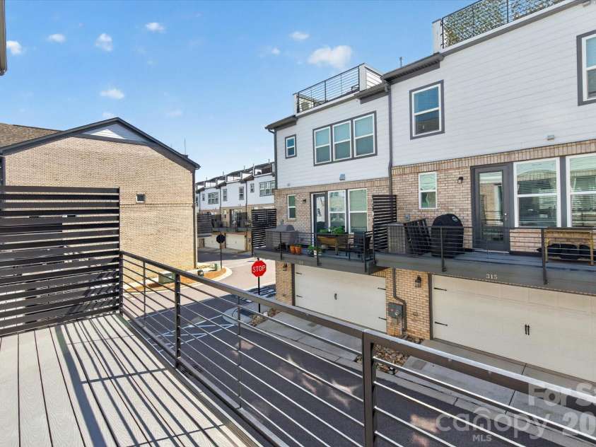 314 Hastings Run Drive, Charlotte, NC 28211.  MLS# CAR4395662, YatesRealty ID 26784. 