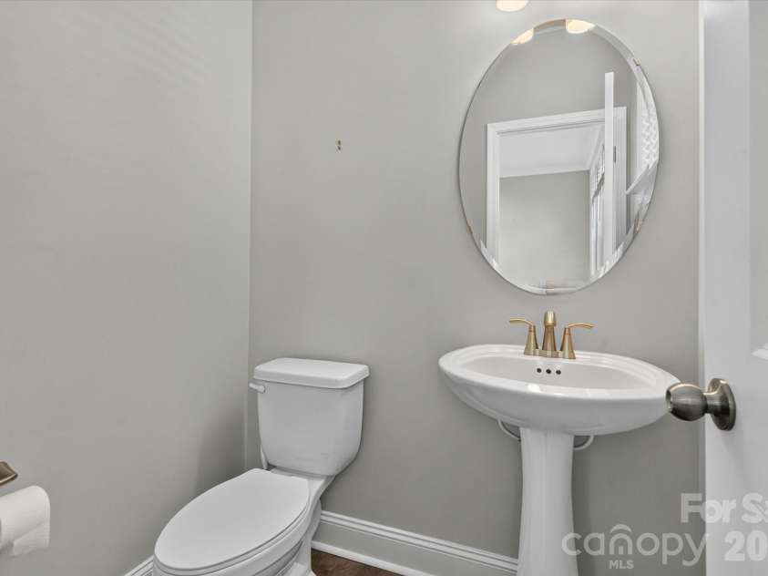 314 Hastings Run Drive, Charlotte, NC 28211.  MLS# CAR4395662, YatesRealty ID 26784. 