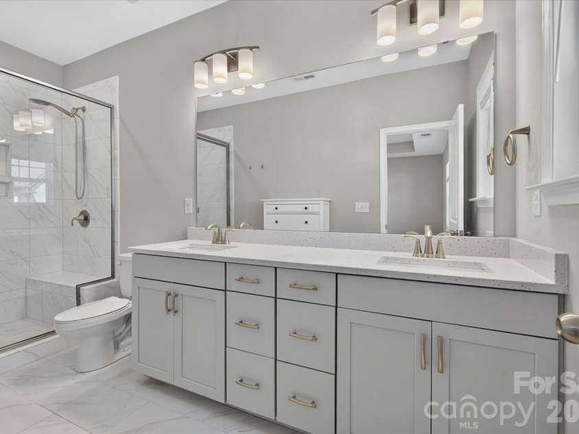 314 Hastings Run Drive, Charlotte, NC 28211.  MLS# CAR4395662, YatesRealty ID 26784. 