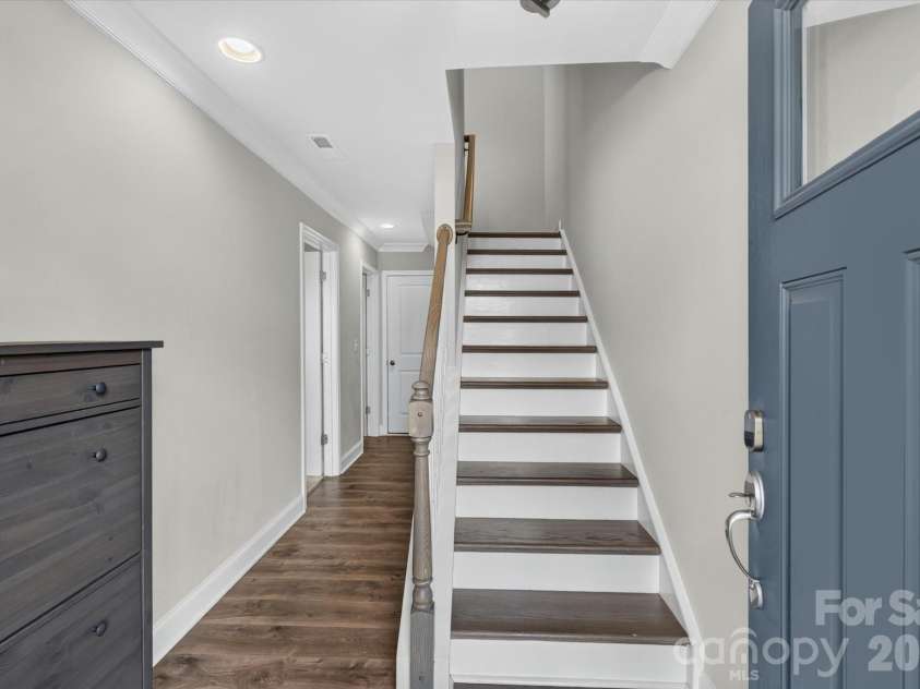 314 Hastings Run Drive, Charlotte, NC 28211.  MLS# CAR4395662, YatesRealty ID 26784. 