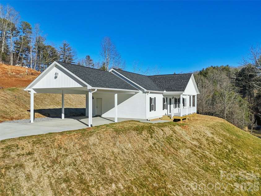 56 Big Branch Drive, Mars Hill, NC 28754.  MLS# CAR4347159, YatesRealty ID 26785. 