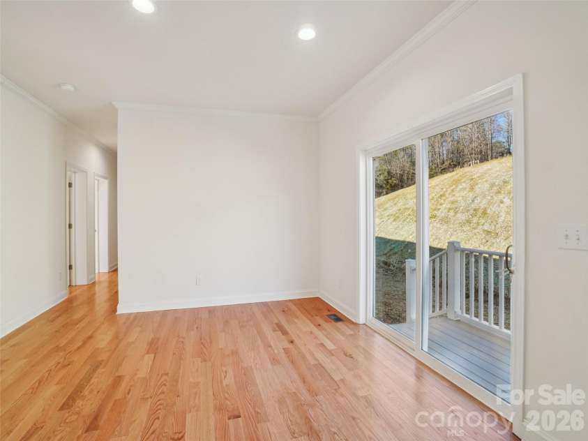 56 Big Branch Drive, Mars Hill, NC 28754.  MLS# CAR4347159, YatesRealty ID 26785. Dining Area