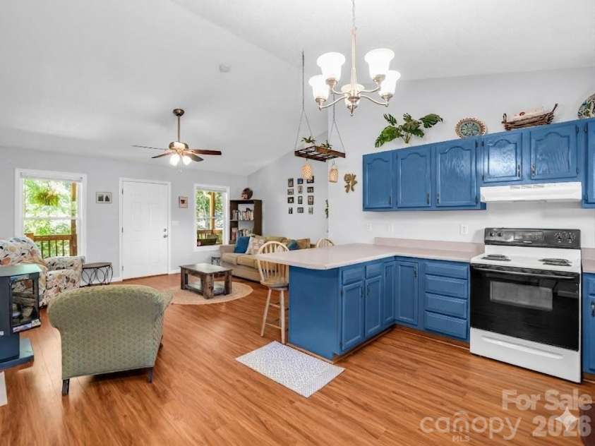 23 Peace Street, Asheville, NC 28806.  MLS# CAR4384330, YatesRealty ID 26788. 