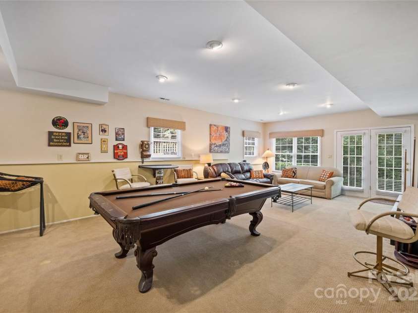 8917 New Oak Lane, Huntersville, NC 28078.  MLS# CAR4282861, YatesRealty ID 26789. 