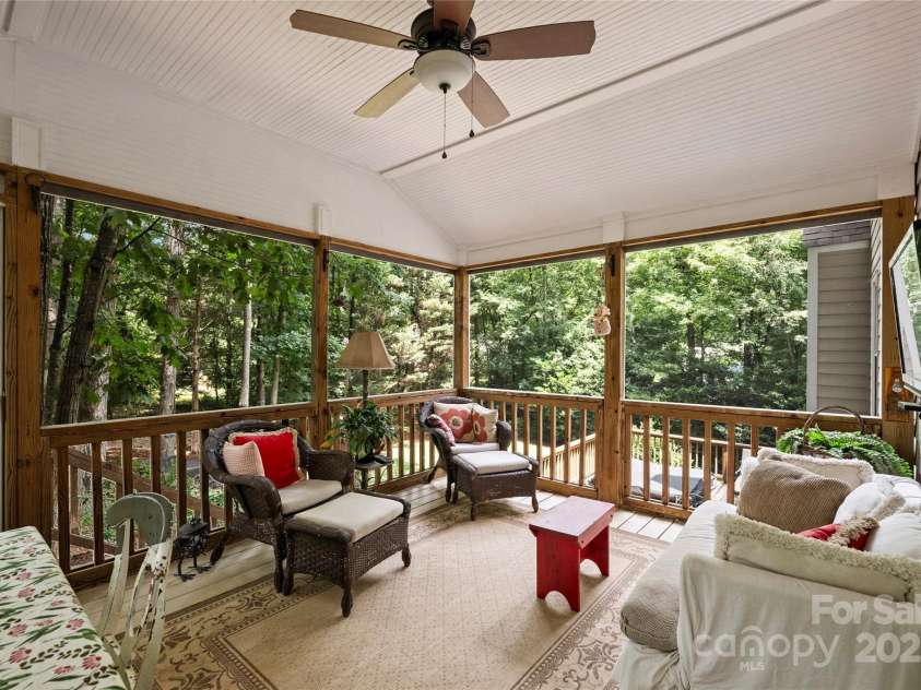 8917 New Oak Lane, Huntersville, NC 28078.  MLS# CAR4282861, YatesRealty ID 26789. 