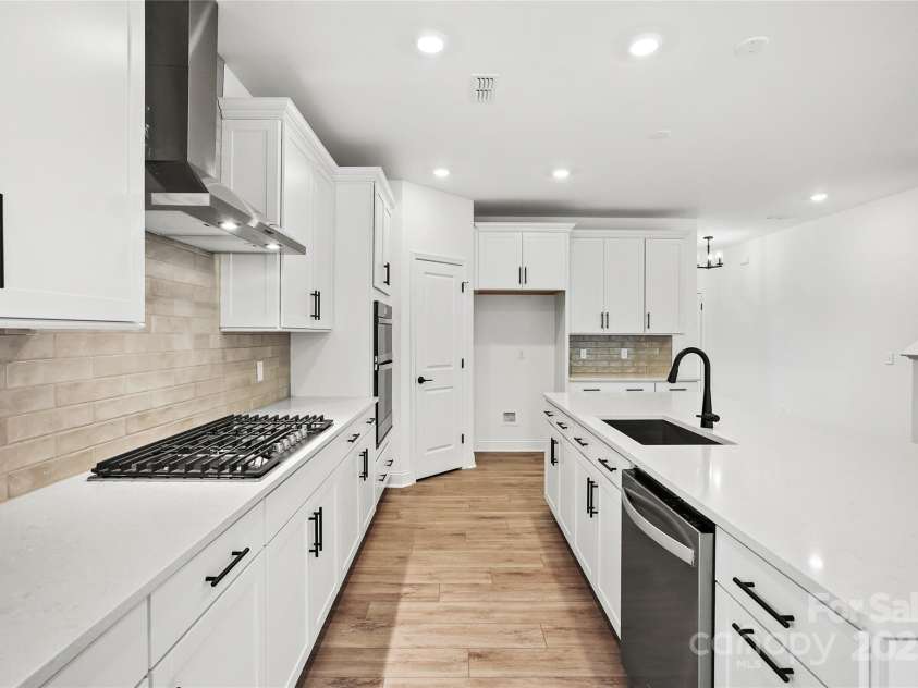 2028 Waxhaw Crossing Drive, Waxhaw, NC 28173.  MLS# CAR4324841, YatesRealty ID 2679. 