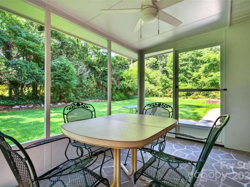 3135 Charlyne Drive, Hendersonville, NC 28792.  MLS# CAR4280457, YatesRealty ID 26791. 