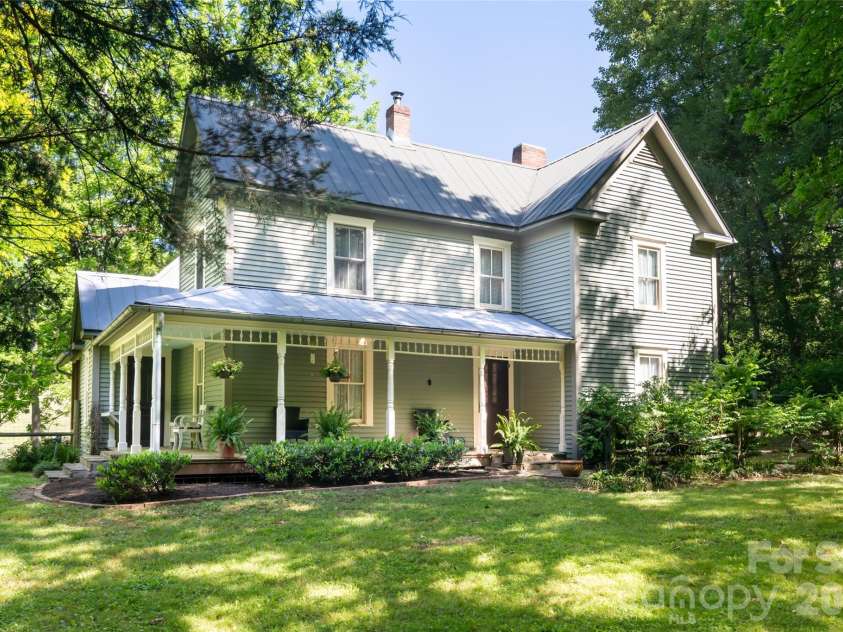 741A Morrow Branch Road, Leicester, NC 28748.  MLS# CAR4383543, YatesRealty ID 26791. 