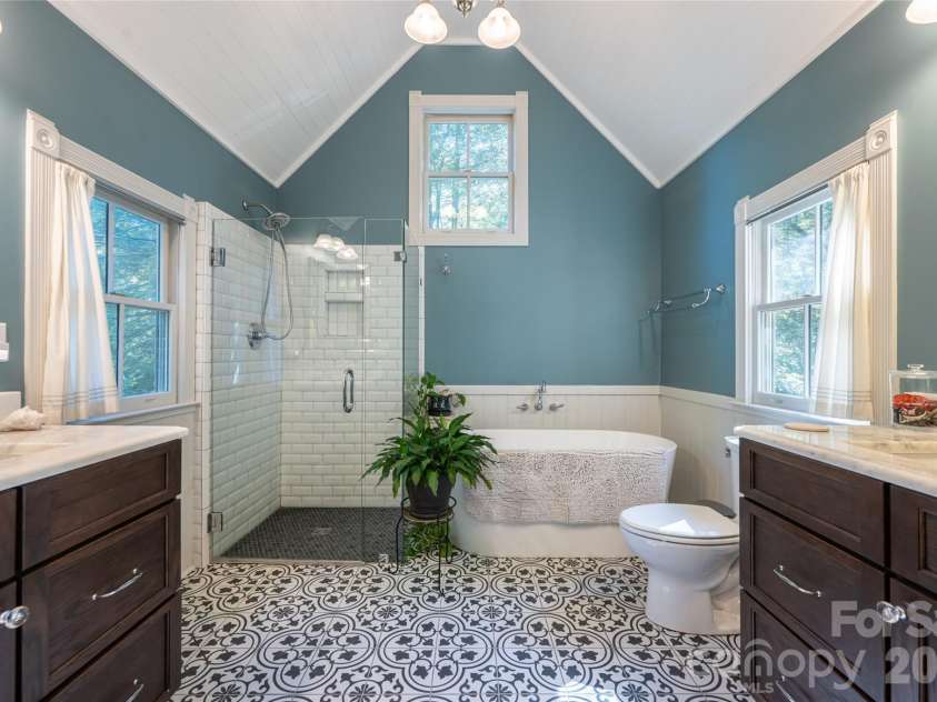 741A Morrow Branch Road, Leicester, NC 28748.  MLS# CAR4383543, YatesRealty ID 26791. 