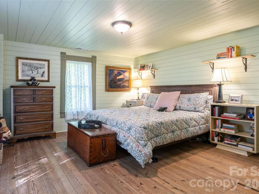 741A Morrow Branch Road, Leicester, NC 28748.  MLS# CAR4383543, YatesRealty ID 26791. 