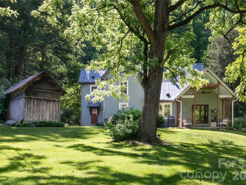 741A Morrow Branch Road, Leicester, NC 28748.  MLS# CAR4383543, YatesRealty ID 26791. 