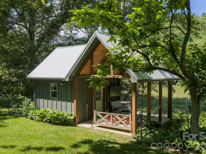 741A Morrow Branch Road, Leicester, NC 28748.  MLS# CAR4383543, YatesRealty ID 26791. Sauna House