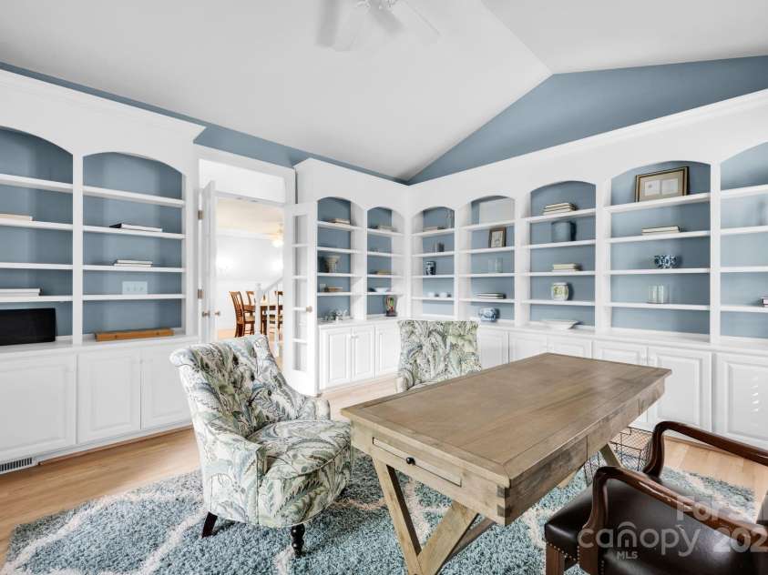 14505 Sunset Walk Lane, Huntersville, NC 28078.  MLS# CAR4258321, YatesRealty ID 26792. 