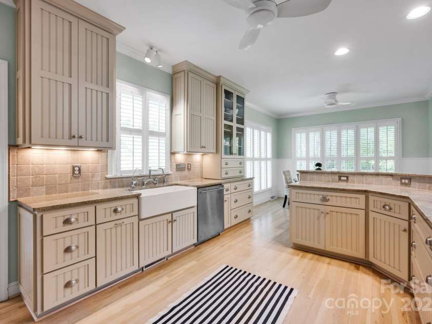 14505 Sunset Walk Lane, Huntersville, NC 28078.  MLS# CAR4258321, YatesRealty ID 26792. 