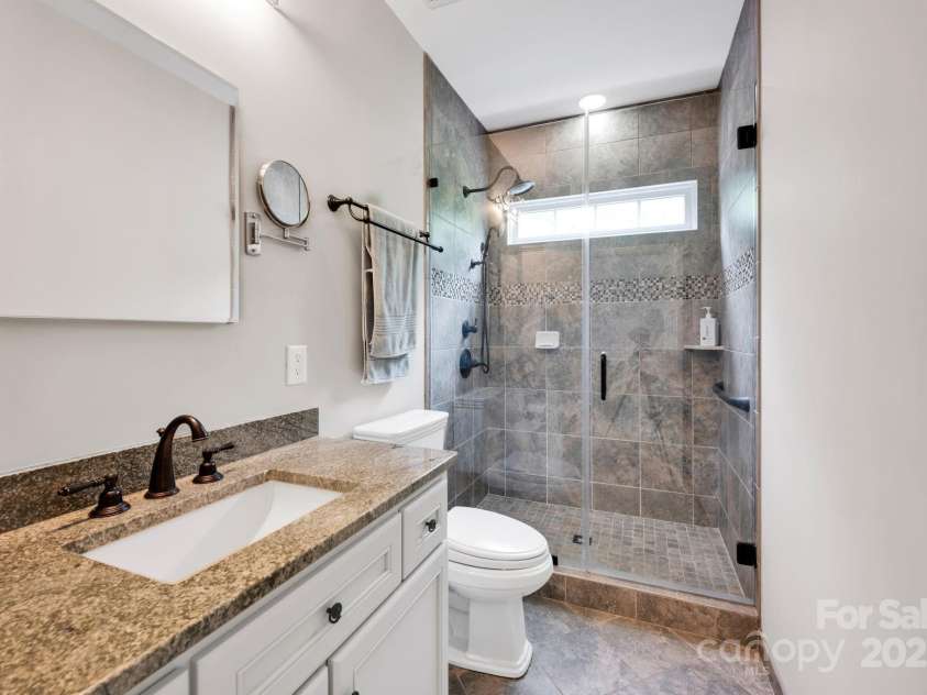 14505 Sunset Walk Lane, Huntersville, NC 28078.  MLS# CAR4258321, YatesRealty ID 26792. 