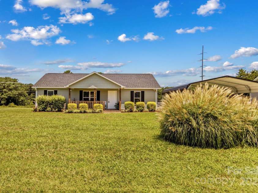 161 Mack Trail, Lexington, NC 27292.  MLS# CAR4279847, YatesRealty ID 26793. 