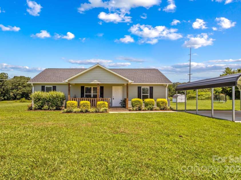 161 Mack Trail, Lexington, NC 27292.  MLS# CAR4279847, YatesRealty ID 26793. 