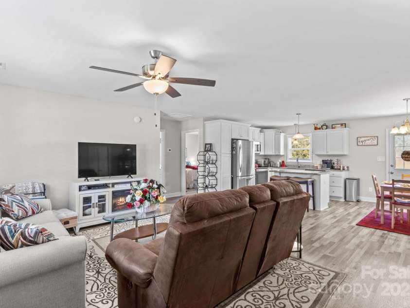 161 Mack Trail, Lexington, NC 27292.  MLS# CAR4279847, YatesRealty ID 26793. 