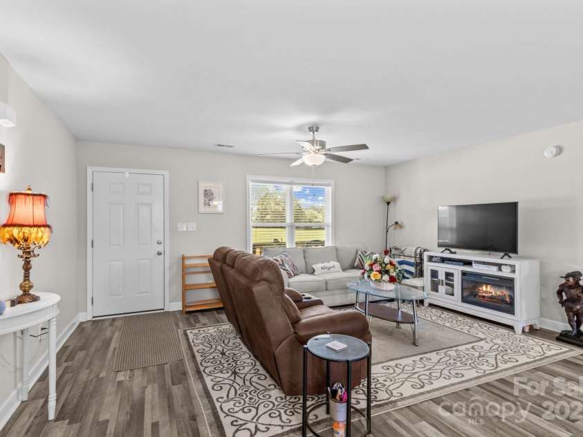 161 Mack Trail, Lexington, NC 27292.  MLS# CAR4279847, YatesRealty ID 26793. 