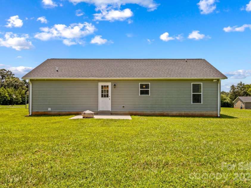 161 Mack Trail, Lexington, NC 27292.  MLS# CAR4279847, YatesRealty ID 26793. 