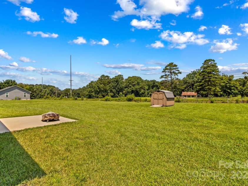 161 Mack Trail, Lexington, NC 27292.  MLS# CAR4279847, YatesRealty ID 26793. 