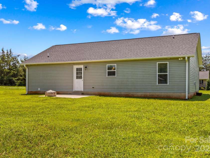 161 Mack Trail, Lexington, NC 27292.  MLS# CAR4279847, YatesRealty ID 26793. 