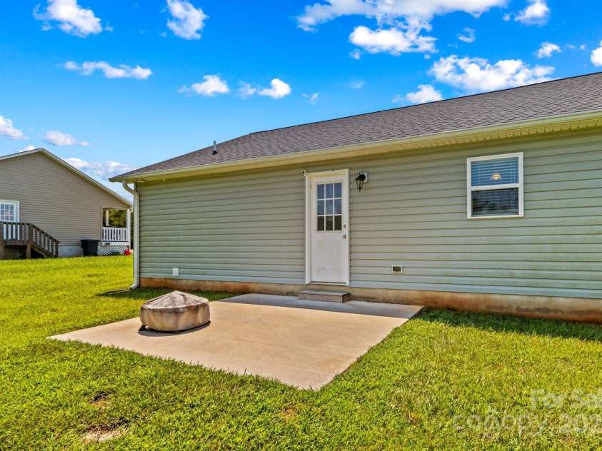 161 Mack Trail, Lexington, NC 27292.  MLS# CAR4279847, YatesRealty ID 26793. 