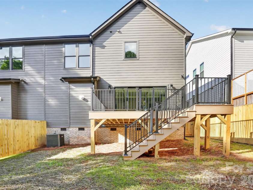 417 Cama Street, Charlotte, NC 28217.  MLS# CAR4380896, YatesRealty ID 26793. 