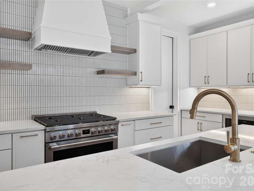 417 Cama Street, Charlotte, NC 28217.  MLS# CAR4380896, YatesRealty ID 26793. 