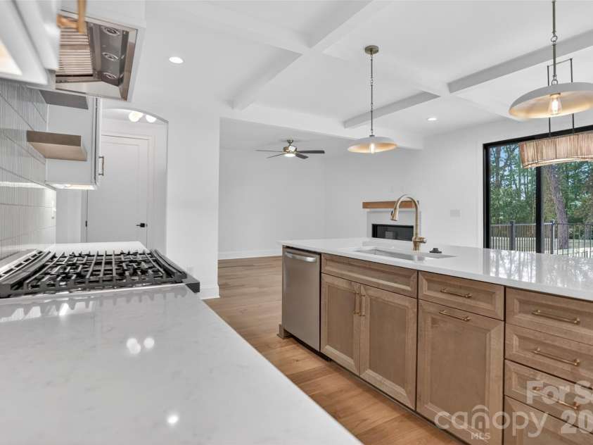 421 Cama Street, Charlotte, NC 28217.  MLS# CAR4380920, YatesRealty ID 26794. 